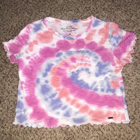 Hollister Tops - Hollister Crop Top